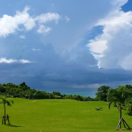 Tsundara Beach Retreat Ishigaki  Extérieur photo
